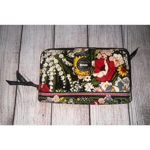 Vera Bradley Poppy Fields 2011  Quilted Floral Turnlock Zip Around Wallet